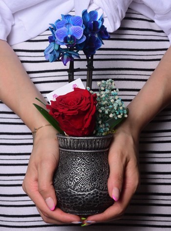 Vase in Ottoman Serisi Mini Mavi Orkide ve Kırmızı Solmayan Gül